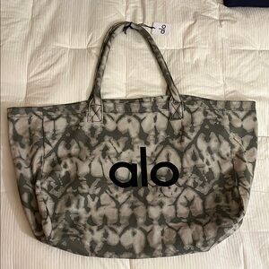 Alo Yoga Tote Bag NWT